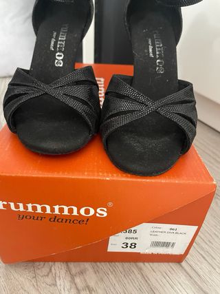 Zapatos de baile latino 