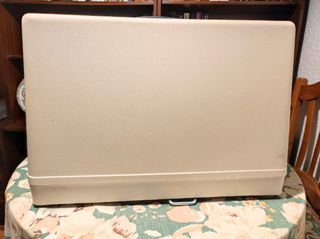 Máquina coser Alfa con motor electrico