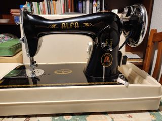 Máquina coser Alfa con motor electrico