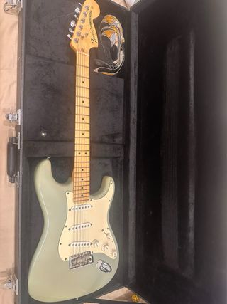 Fender Stratocaster USA Highway One
