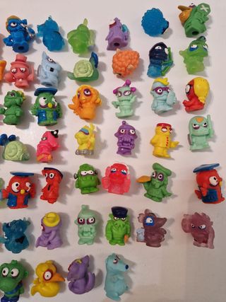 GRAN LOTE 280 FIGURA MUÑECO GOMA ZOMLINGS
