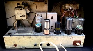RADIO A VALVOLE  MAGNADYNE mod. S31