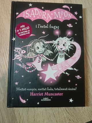 La Isadora Moon i l'estel fugaç (Grans històries de la Isadora Moon 4): Un llibre màgic amb purpurina a la coberta!