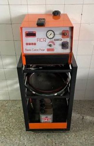 Limpiador de circuitos de inyección