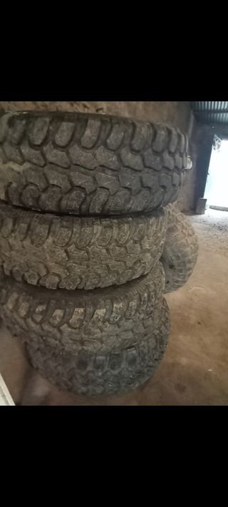 Ruedas 35x12.5R15 y llantas 