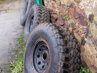 Ruedas 35x12.5R15 y llantas 