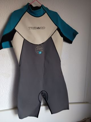 Traje Neopreno Surf corto y gafas