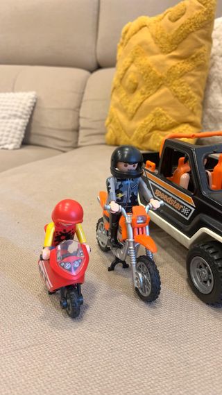 Coche y motos playmobil