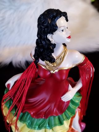 Cigana, gitana , 7 saias.