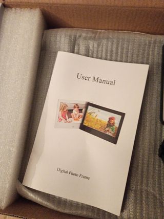 Digital photo frame