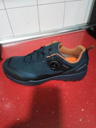 CAMBIO Zapatillas HUMMTO 43 Vendo o cambio a 46