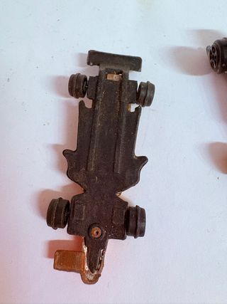 2 Modellini auto da corsa vintage