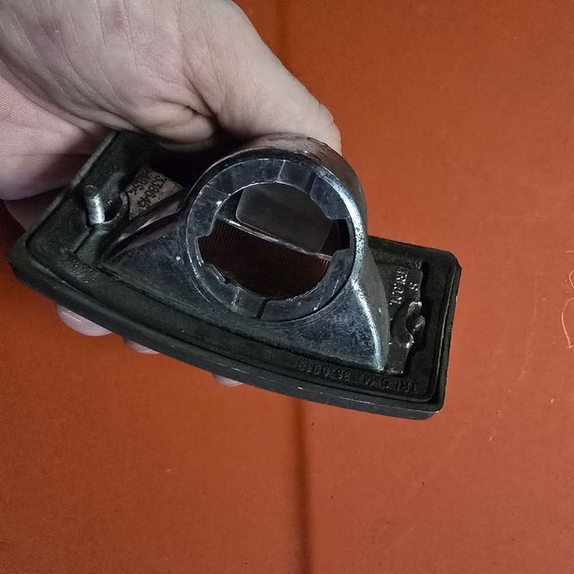 Faro posteriore e freccia Vespa