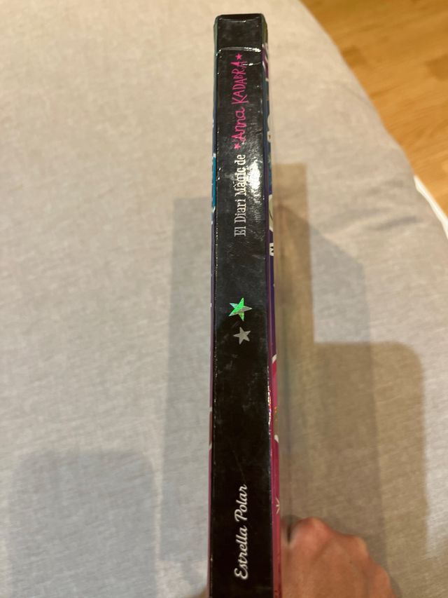 Llibre El diari màgic de l’ Anna Kadabra