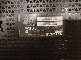 Netgear WAC104-100P wireless acess point