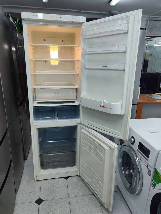 Nevera marca Edesa con garantía y transporte 