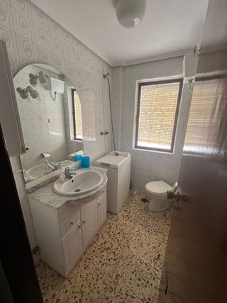 PISO EN VENTA EN TOBARRA CÉNTRICO  ES UN  SEGUNDO.