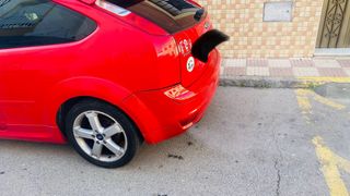 Paragolpe trasero ford focus 