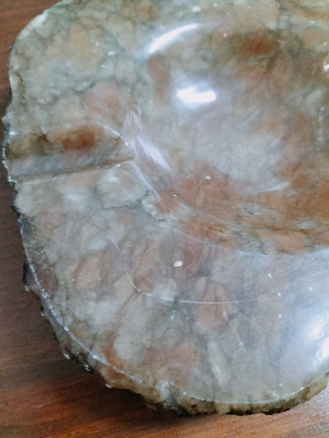 Cinzeiro em alabastro