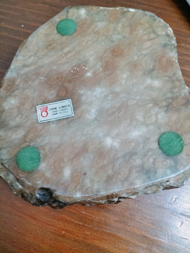 Cinzeiro em alabastro