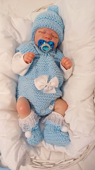 Bebe reborn muñeca realista