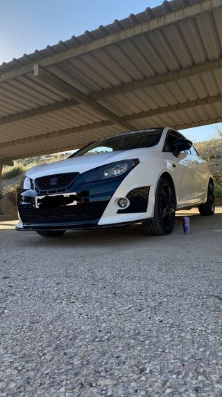 SEAT IBIZA 6J ALERON TALONERAS SLIP