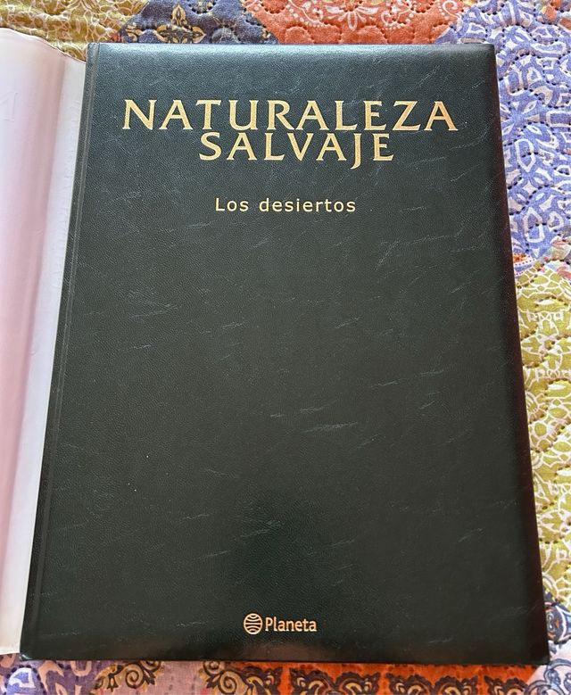 Libro "Naturaleza Salvaje: Los Desiertos"