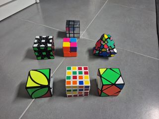 Cubos rubik 5 euros cada uno