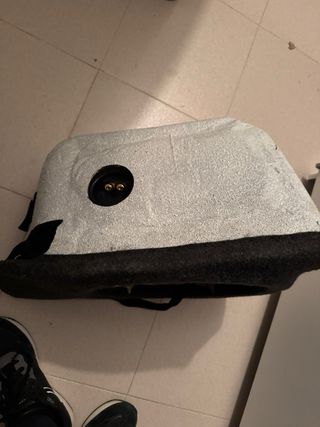 Cajon coche subwoofer