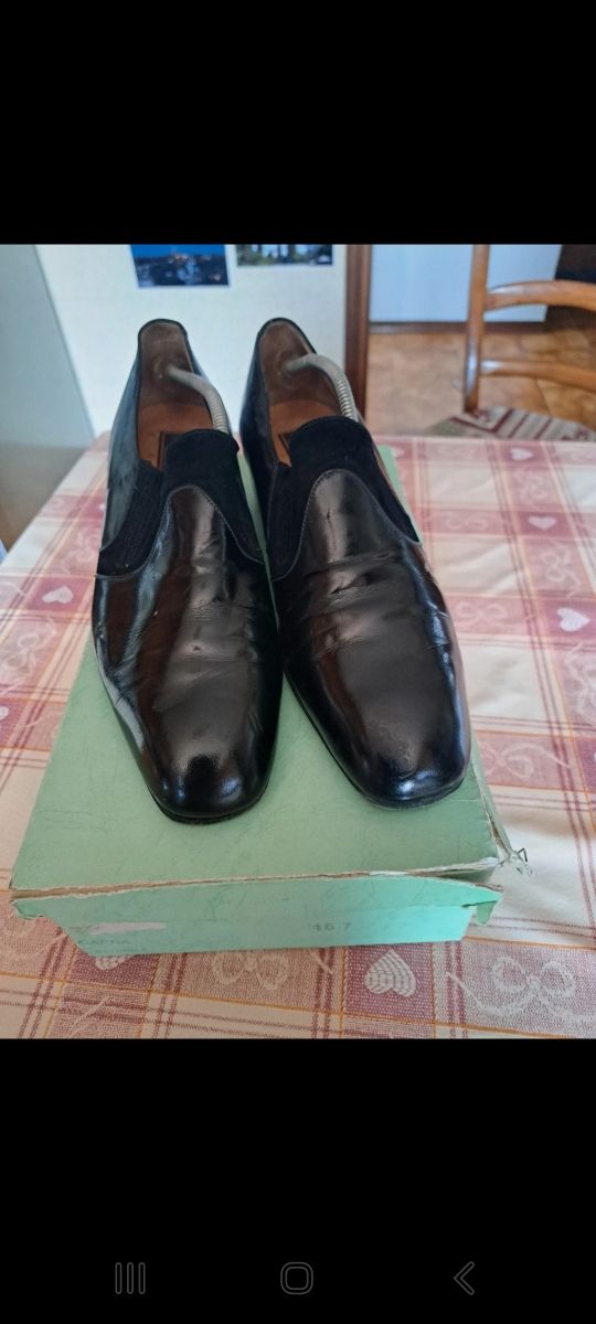 Scarpe uomo eleganti.  Vintage