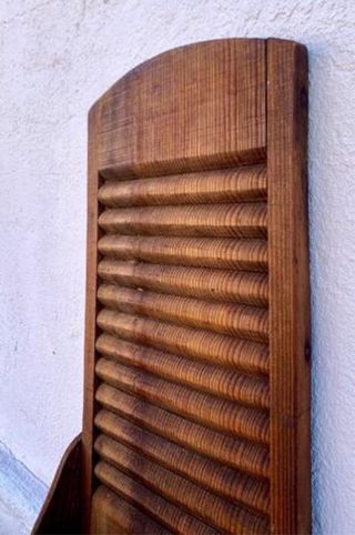 ANTIGUA TABLA DE LAVAR