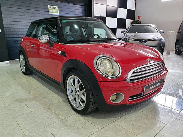 MINI cooper, única propietaria, 6 vel, llantas 17"