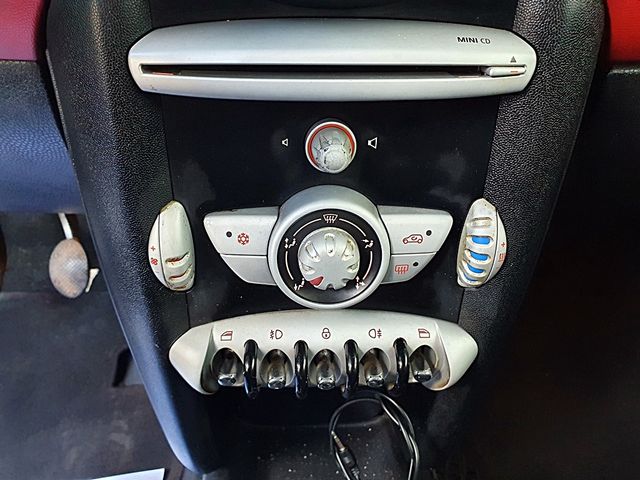MINI cooper, única propietaria, 6 vel, llantas 17"