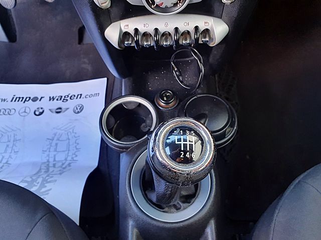 MINI cooper, única propietaria, 6 vel, llantas 17"
