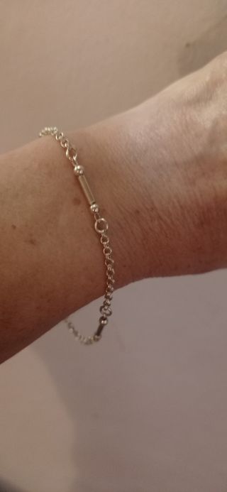 Pulsera de plata, minimalista.