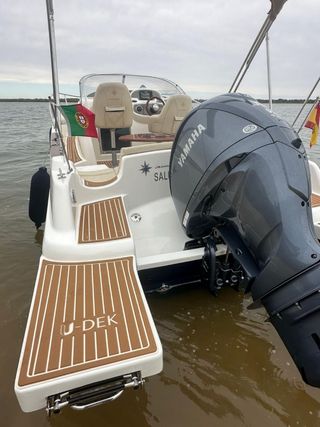 Barco CAP CAMARAT 755 wa