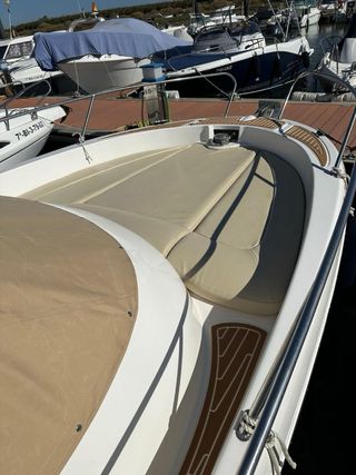 Barco CAP CAMARAT 755 wa