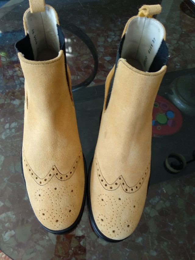 Botines de piel. Número 37