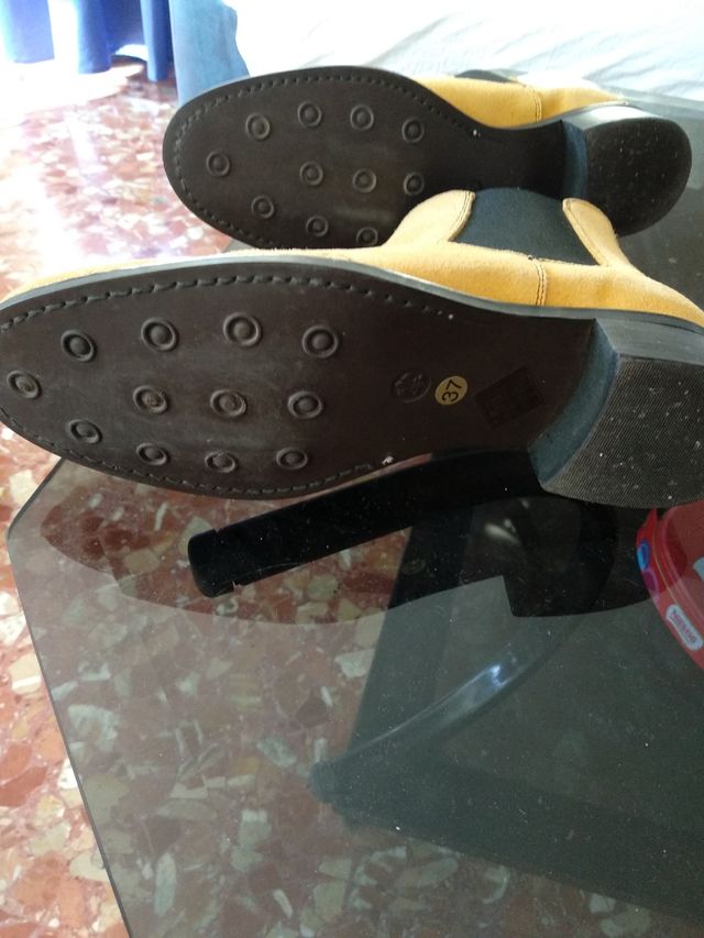 Botines de piel. Número 37