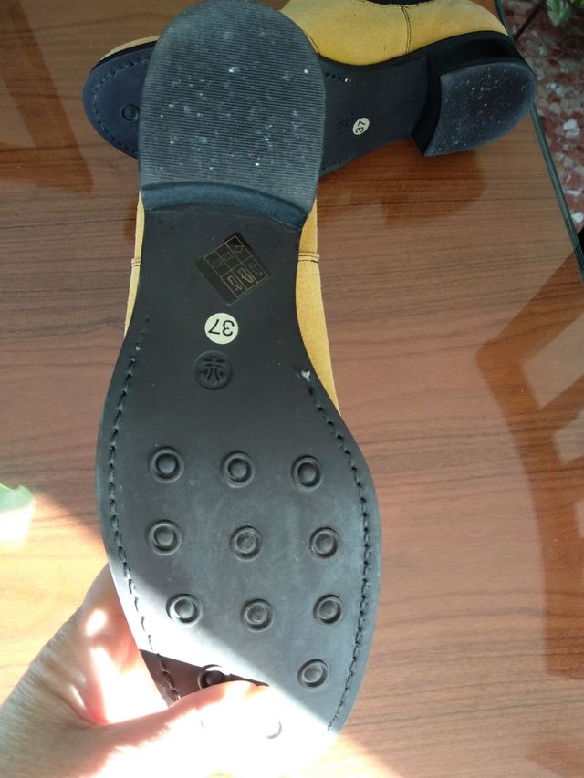 Botines de piel. Número 37