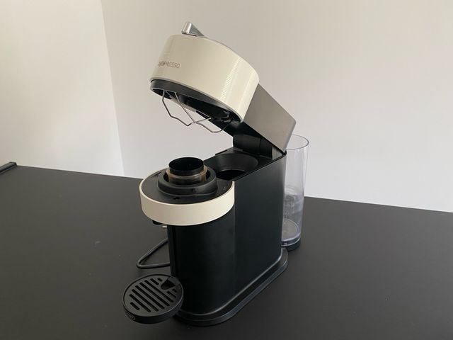 Macchina caffè espresso Nespresso Vertuo