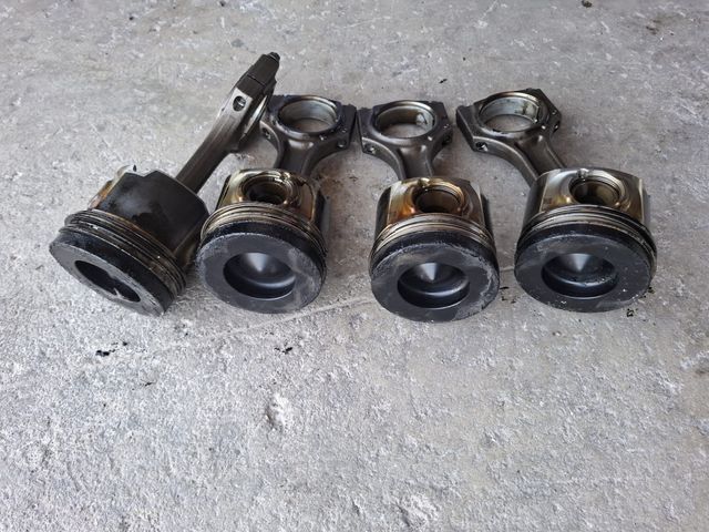 Pistones y bielas motor N57