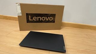 Lenovo ideapad 5 intel I5 8GB Ram 500GB SSD