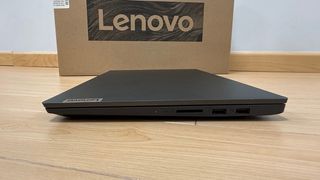 Lenovo ideapad 5 intel I5 8GB Ram 500GB SSD