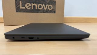 Lenovo ideapad 5 intel I5 8GB Ram 500GB SSD