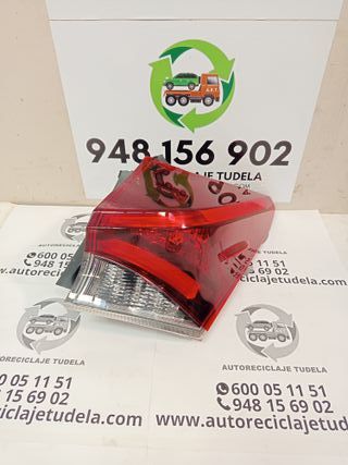 PILOTO TRASERO DERECHO TOYOTA AURIS E18 2015