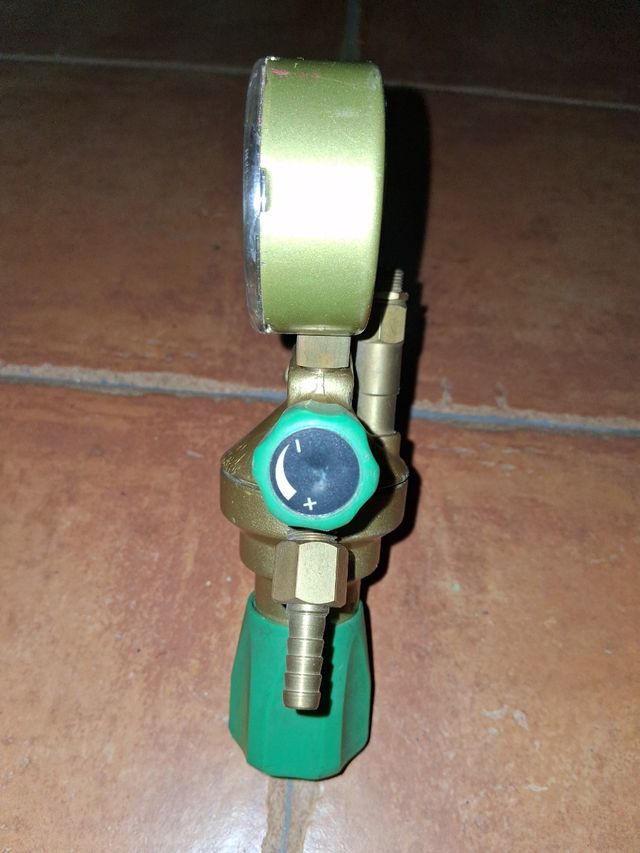 MANOREDUCTOR PRAXAIR GASES 200-50 BAR