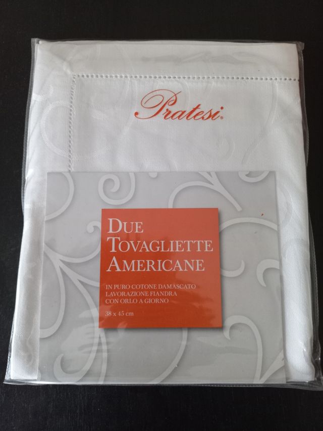 Due tovagliette americane e 4 tovaglioli