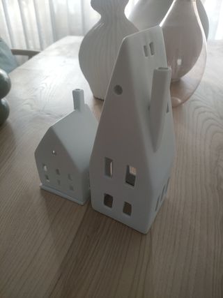 Dos casitas portavelas porcelana