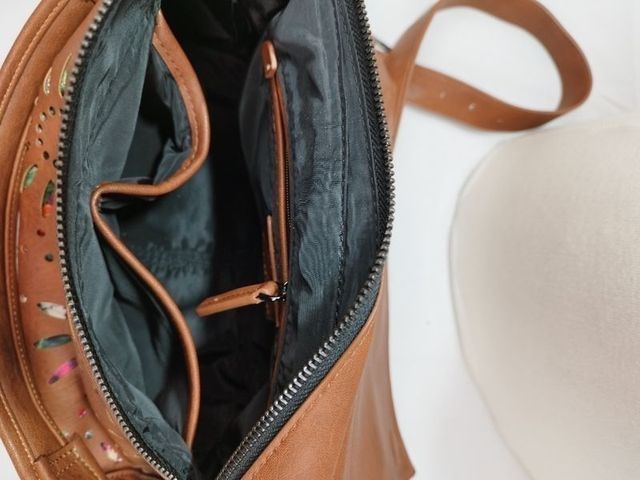 Bolso desigual marrón 🟤